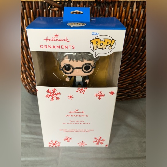 Hallmark Ornament Harry Potter Funko Pop - Picture 2 of 4